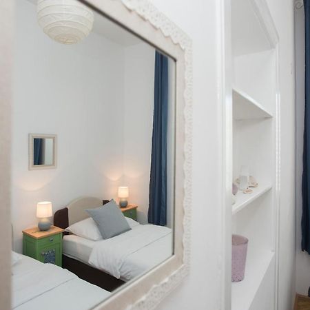 Town Place Apartment Split Exterior foto